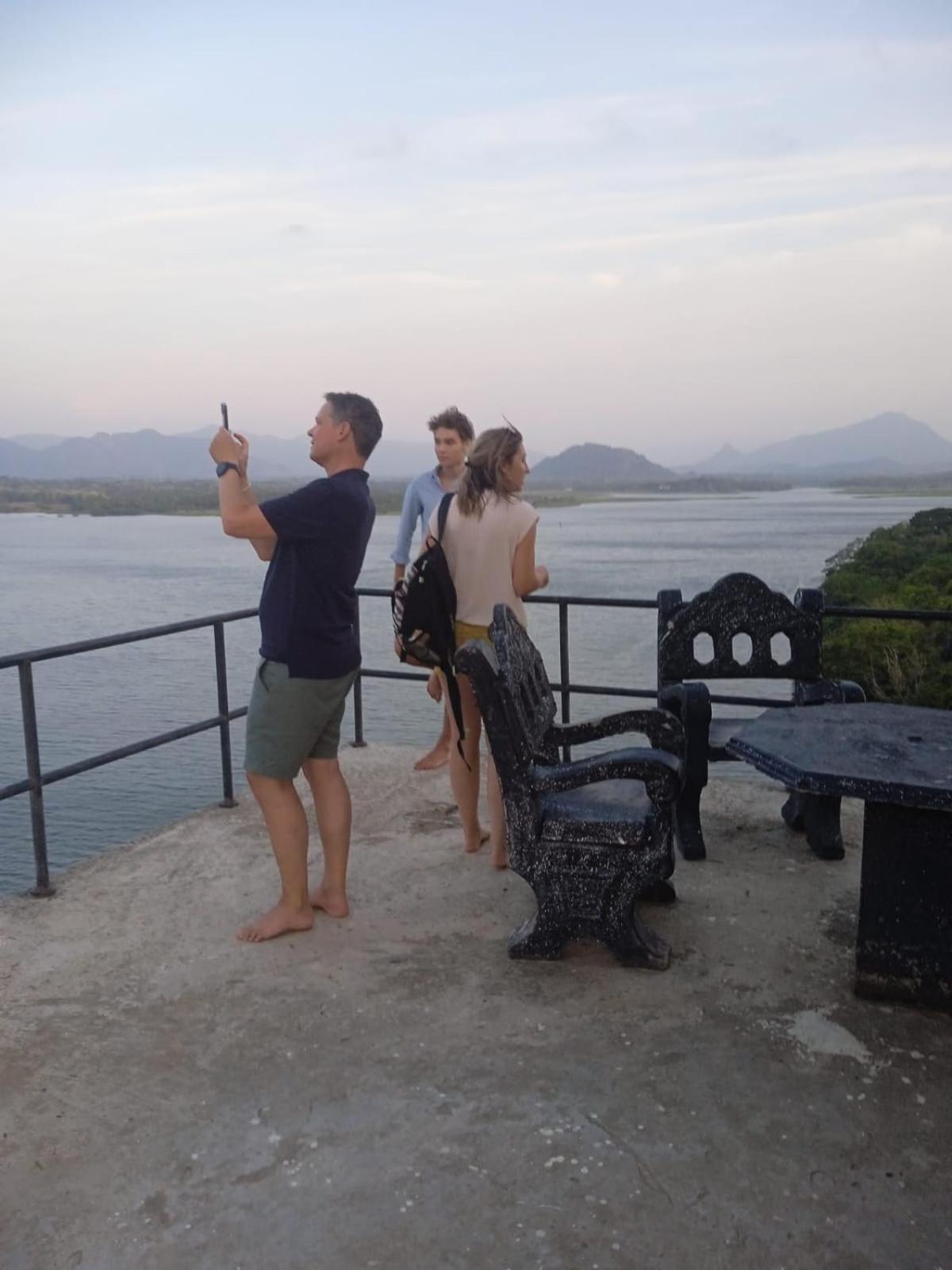 New Rasi Guest House Dambulla Luaran gambar